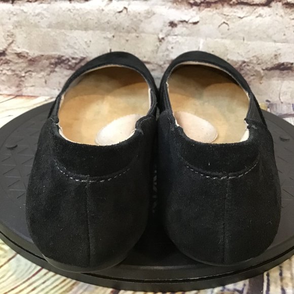 Soft Walk Women's Black Suede Elastic Slip On Closed Toe Comfort Flats Size 5.5 - Picture 3 of 9